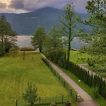 Apartamento Waterfront For 8 Persons With Free Parking