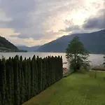 Apartamento Waterfront For 8 Persons With Free Parking *