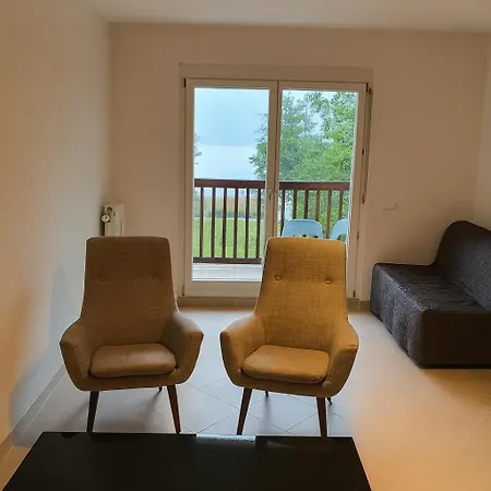 Waterfront For 8 Persons With Free Parking Ostriach