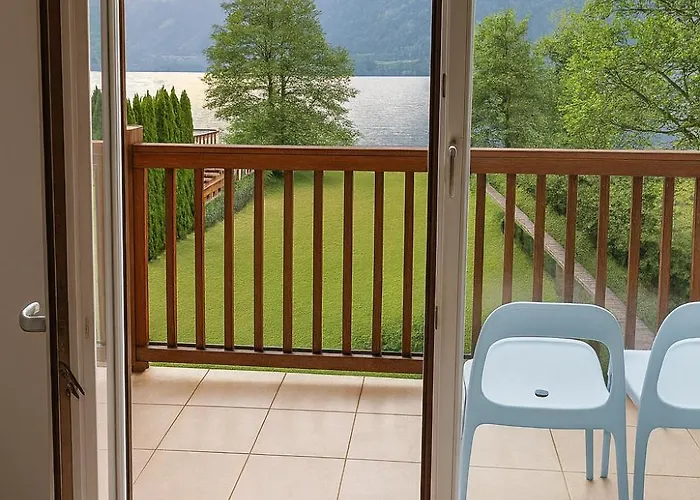 Waterfront For 8 Persons With Free Parking Ostriach